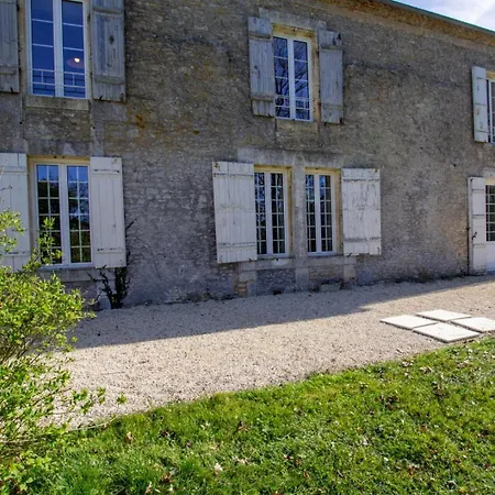 Chadalou بيت للعطل Savignac-les-Églises