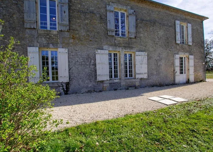 Chadalou 度假居 Savignac-les-Églises