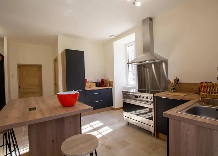 Chadalou 度假居 *